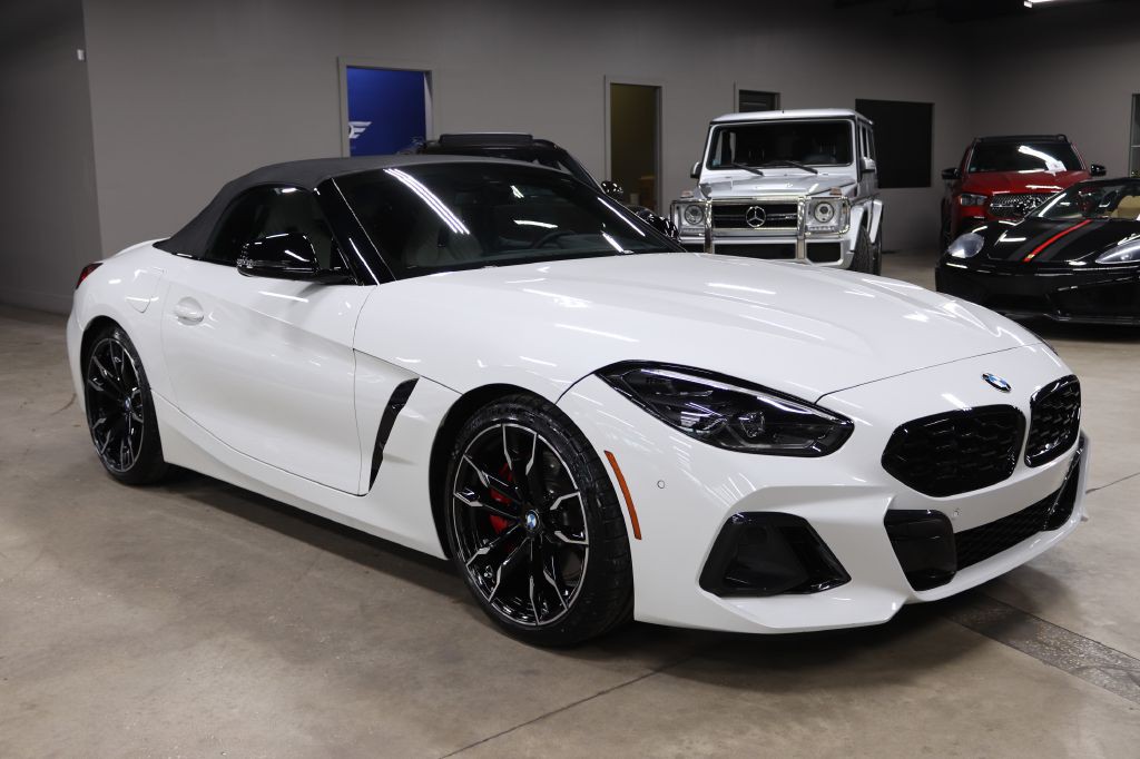 2025 BMW Z4 Image 13