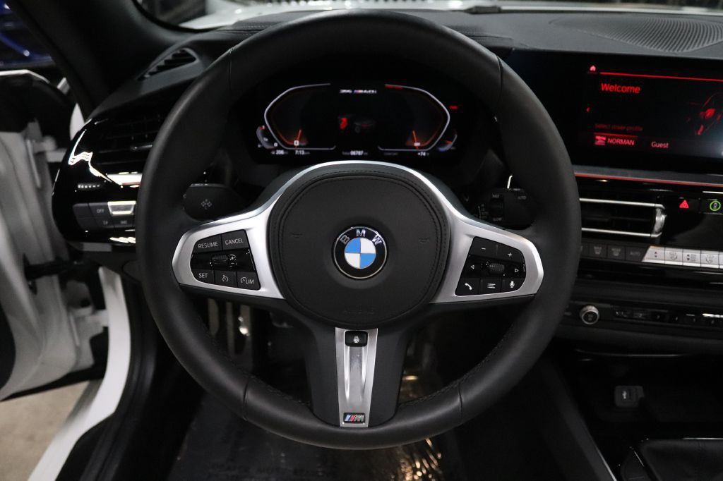 2025 BMW Z4 Image 26