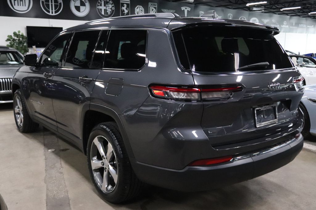 2021 Jeep Grand Cherokee Image 3