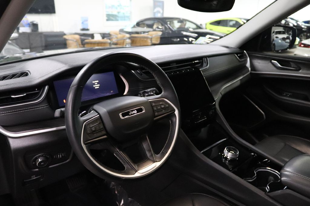 2021 Jeep Grand Cherokee Image 12