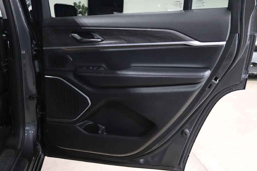 2021 Jeep Grand Cherokee Image 18