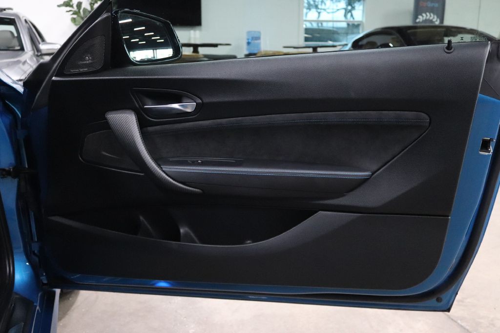 2017 BMW M2 Image 15