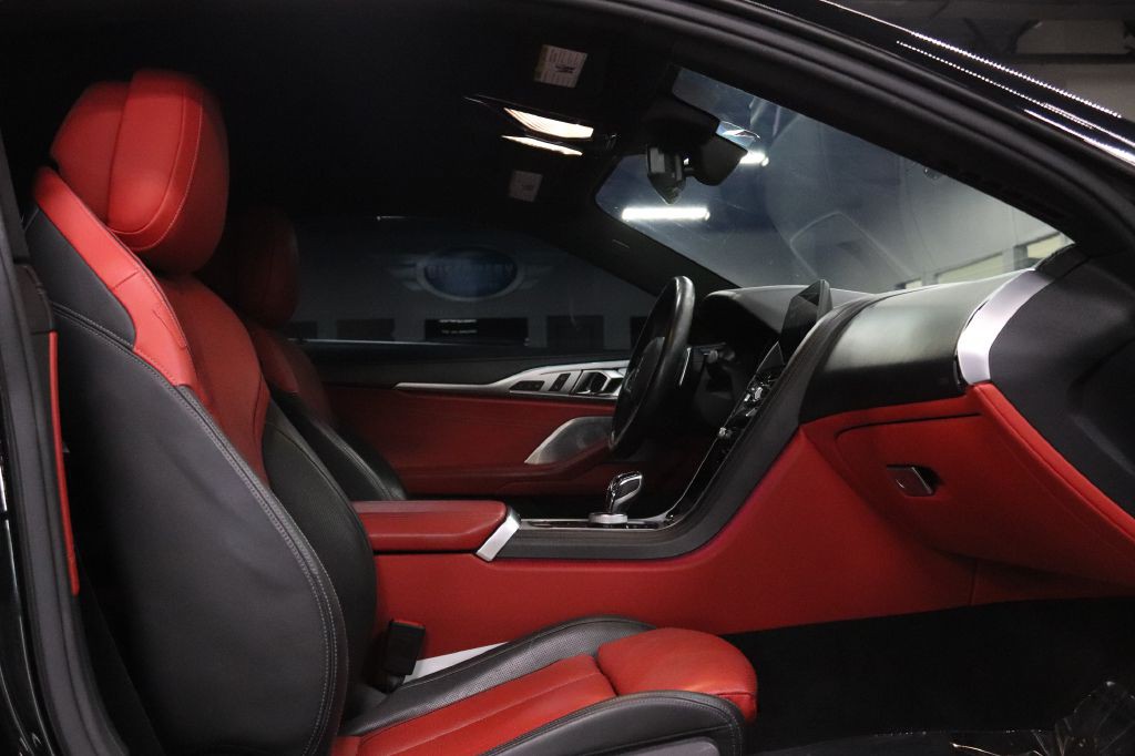 2019 BMW 8 Series Image 15