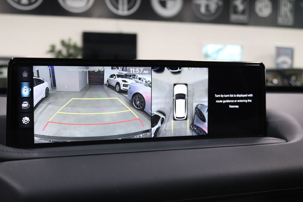 2024 Genesis GV80 Image 16