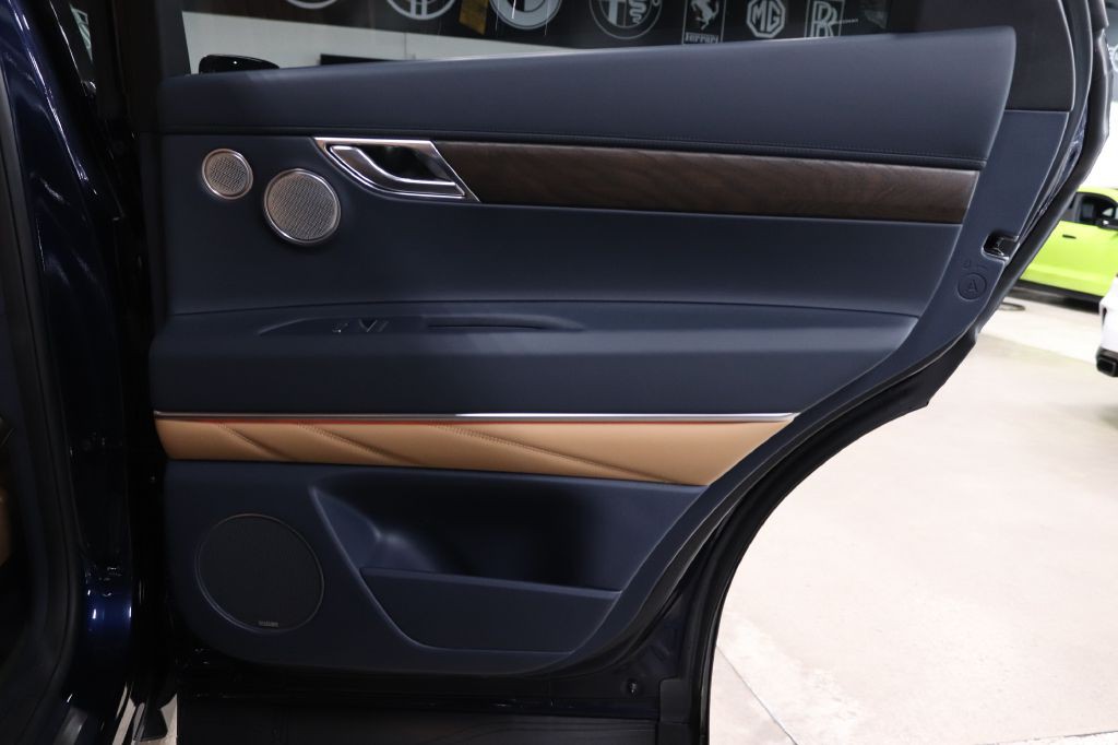 2024 Genesis GV80 Image 26