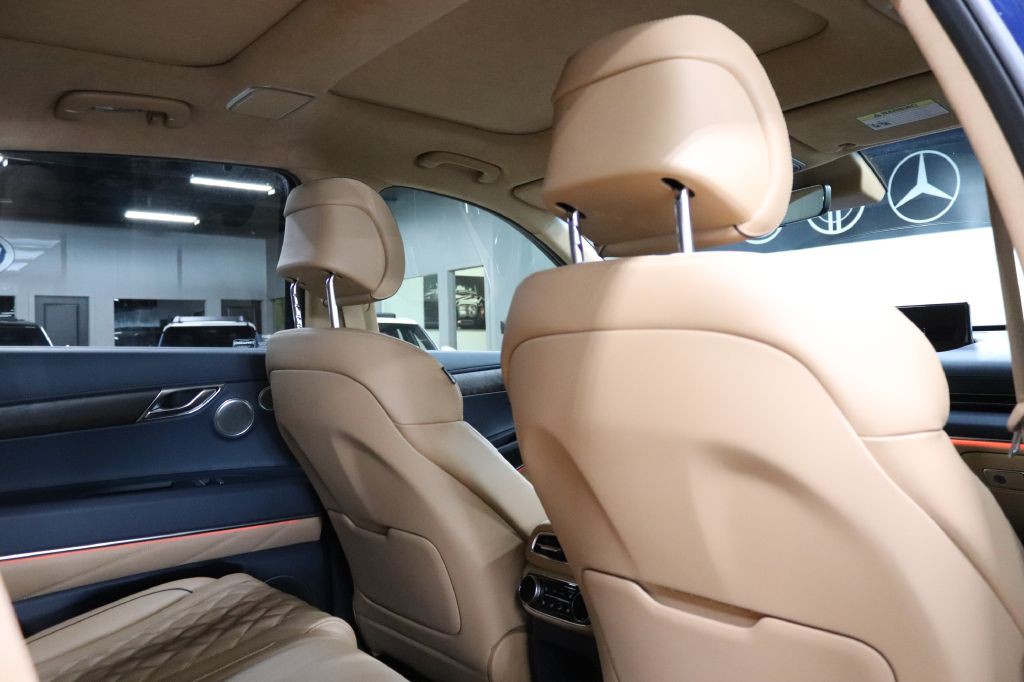 2024 Genesis GV80 Image 27