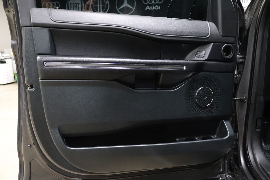 2021 Ford Expedition Image 9