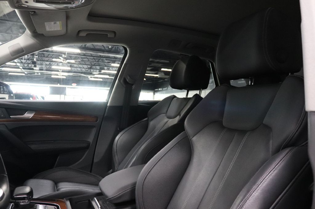 2021 Audi Q5 Image 11