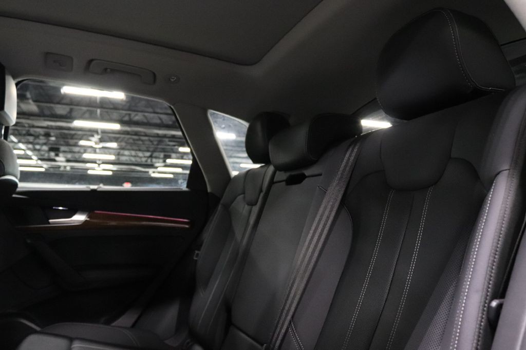 2021 Audi Q5 Image 23