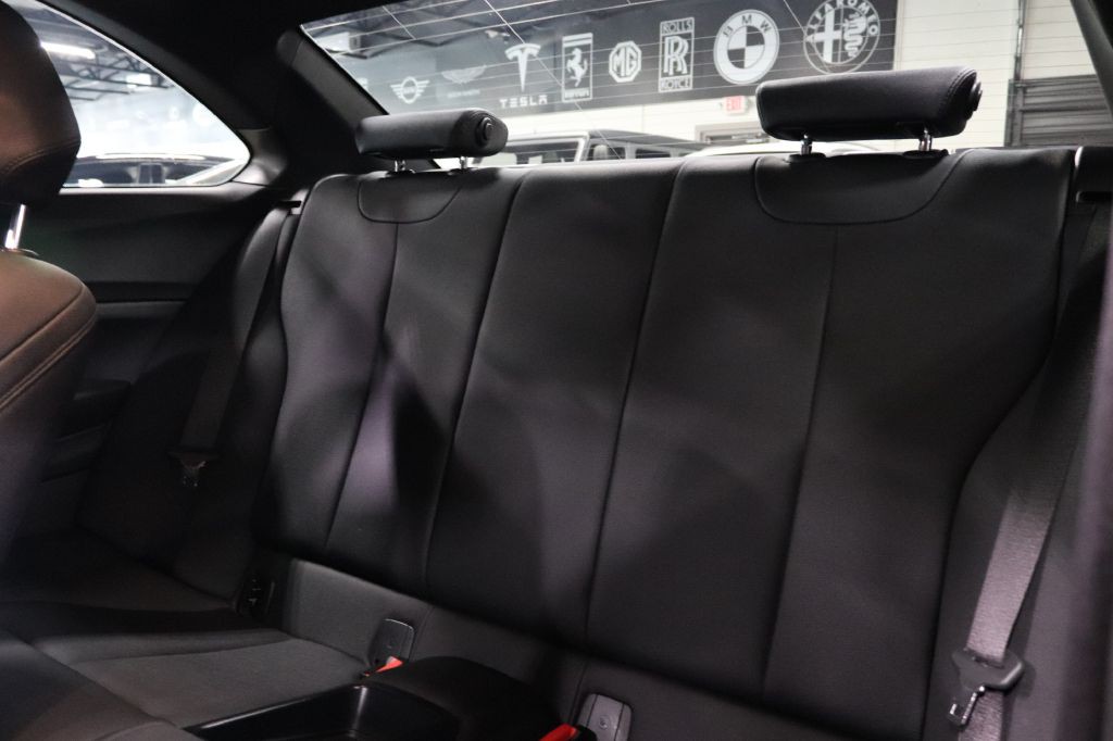 2018 BMW 2 Series Image 21