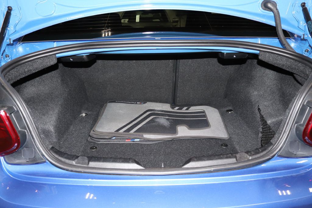 2018 BMW 2 Series Image 23