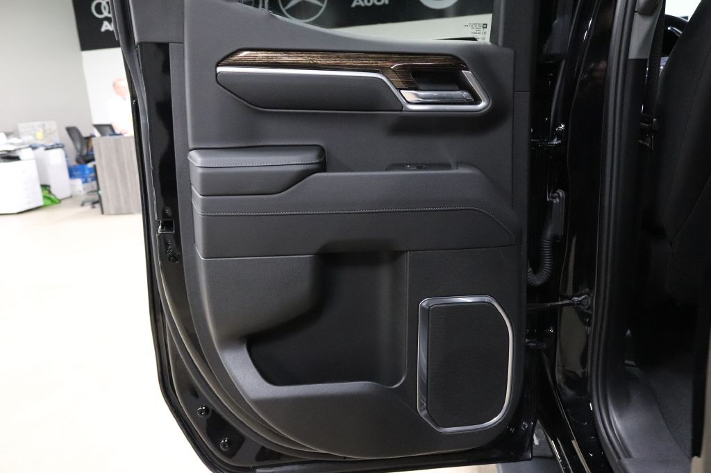 2023 GMC Sierra Image 13