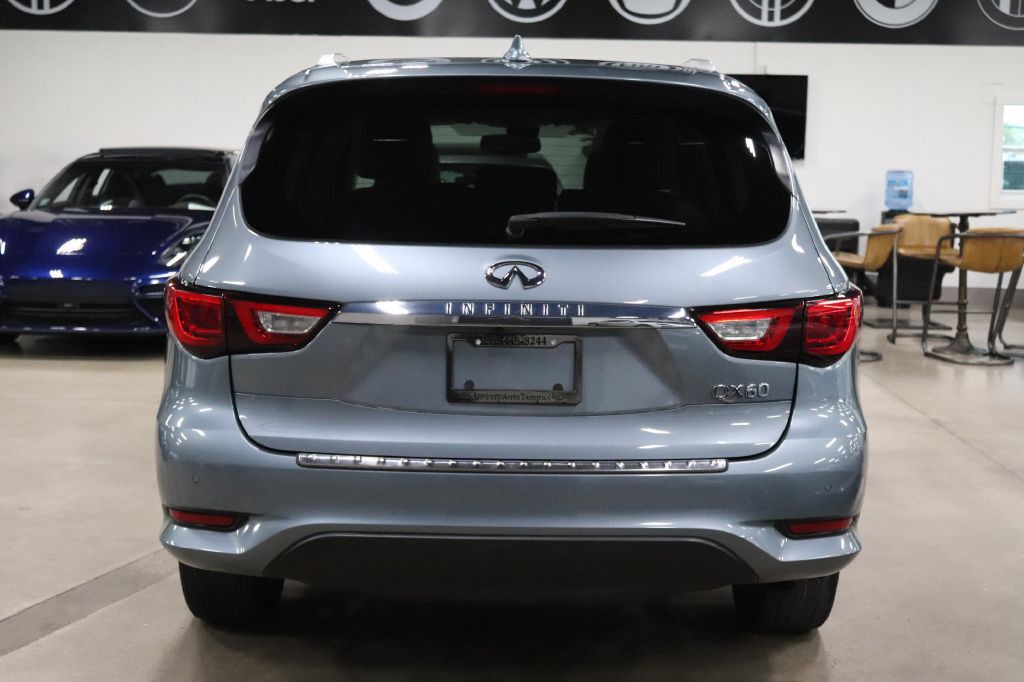 2017 INFINITI QX60 Image 4