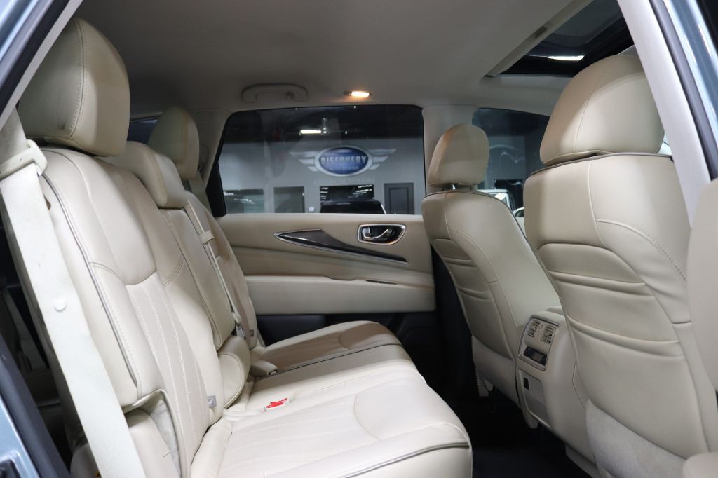 2017 INFINITI QX60 Image 19