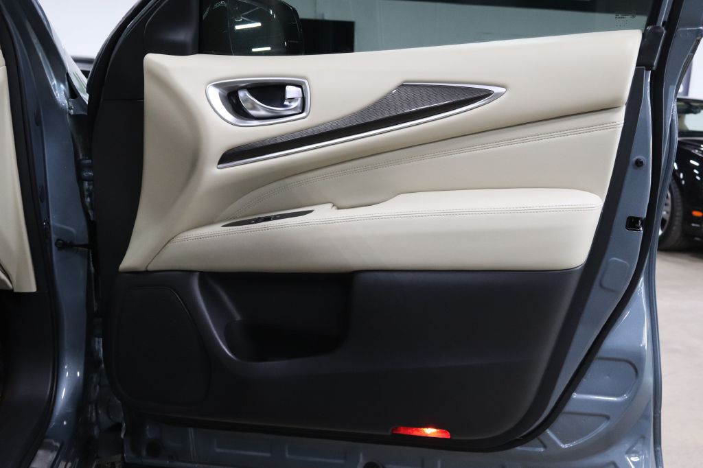 2017 INFINITI QX60 Image 22