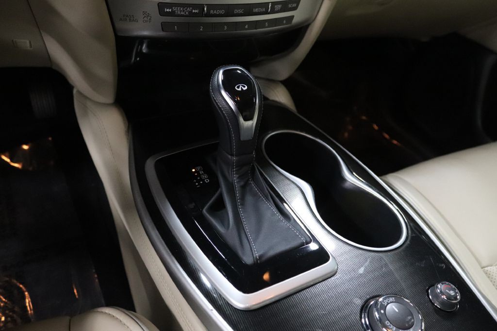 2017 INFINITI QX60 Image 31