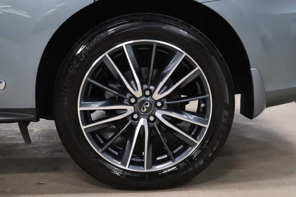 2017 INFINITI QX60 Image 39