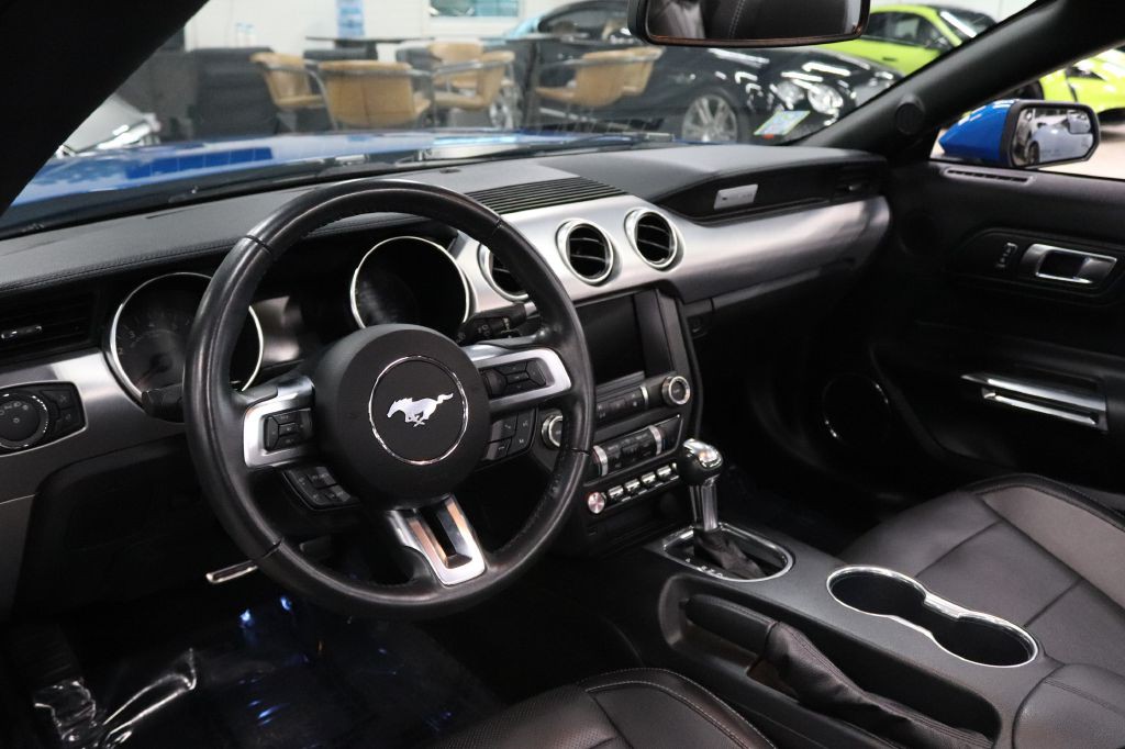 2019 Ford Mustang Image 20