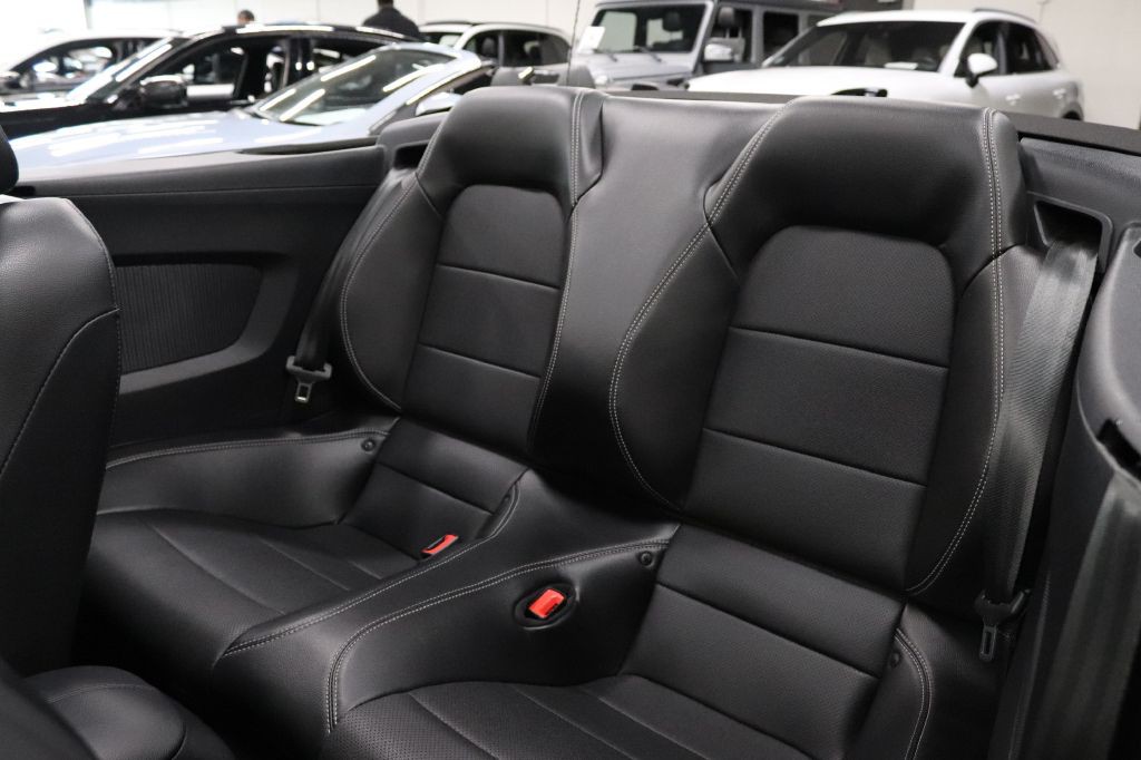 2019 Ford Mustang Image 21