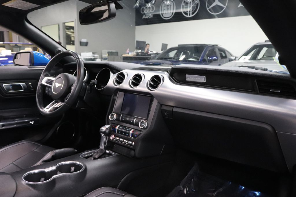 2019 Ford Mustang Image 25