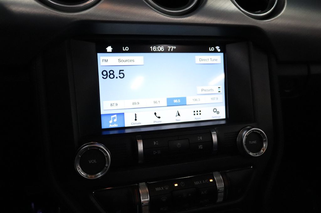 2019 Ford Mustang Image 32