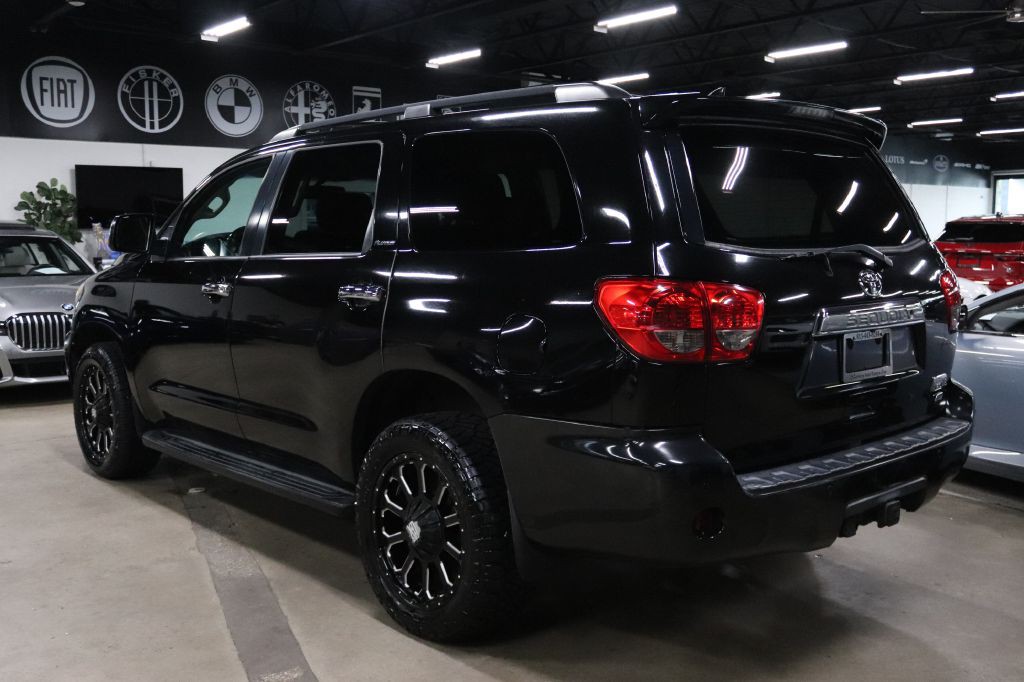2014 Toyota Sequoia Image 3