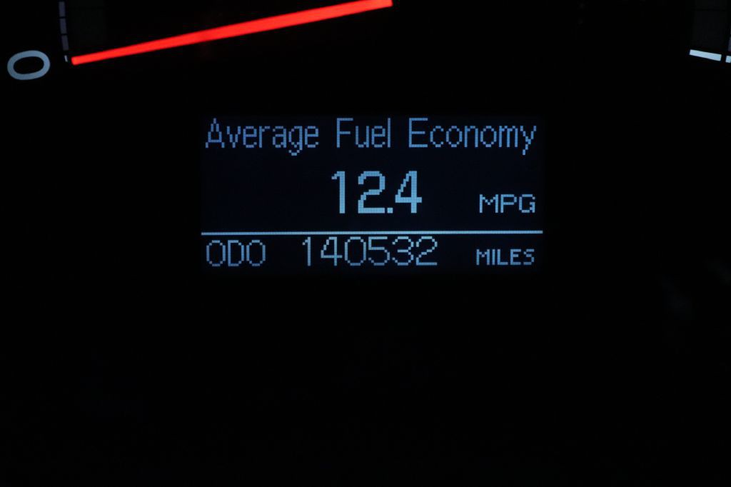 2014 Toyota Sequoia Image 39