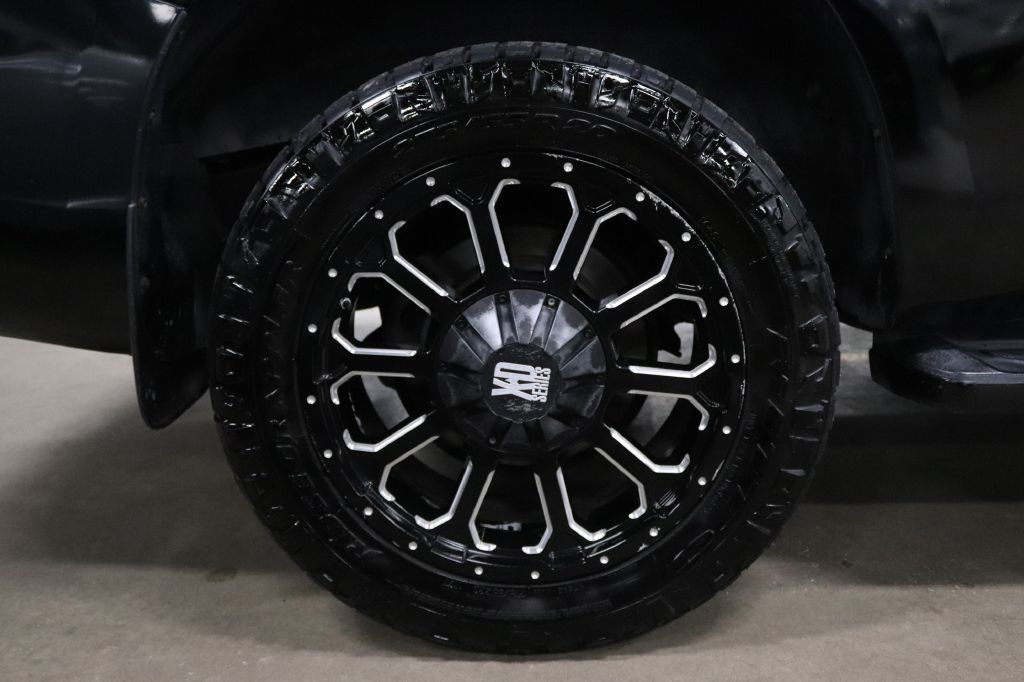 2014 Toyota Sequoia Image 42