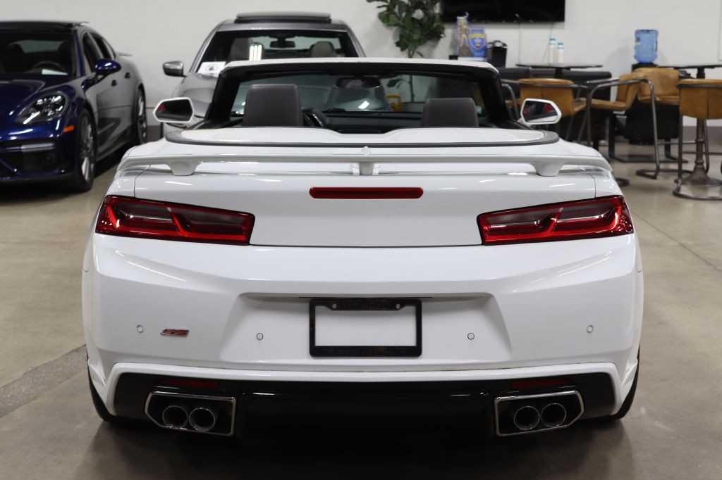 2016 Chevrolet Camaro Image 8