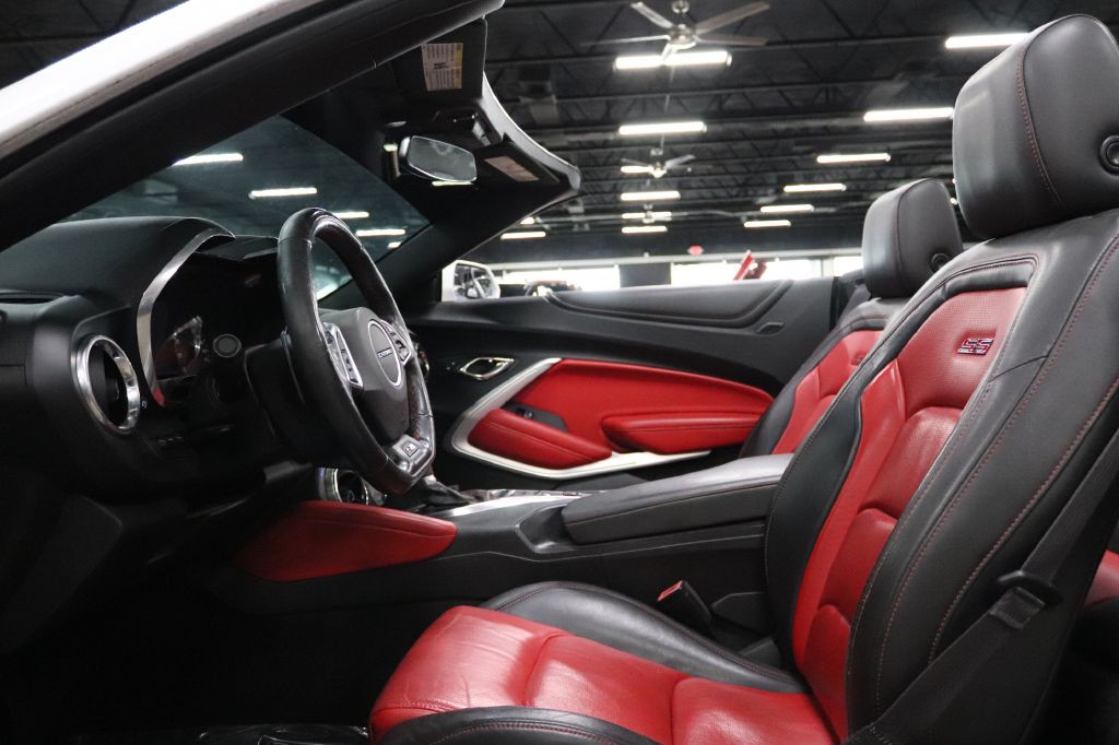 2016 Chevrolet Camaro Image 15