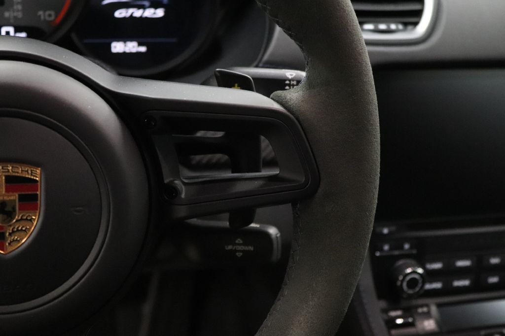 2023 Porsche Cayman Image 24