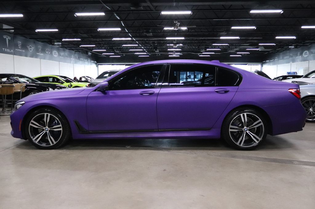 2017 BMW 7 Series Image 2