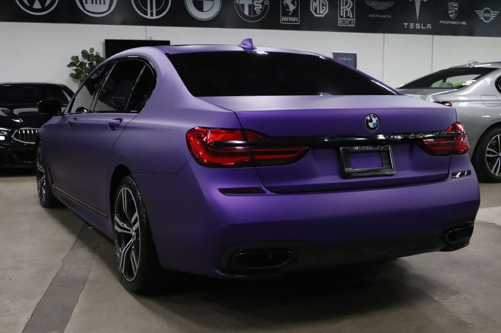 2017 BMW 7 Series Image 3