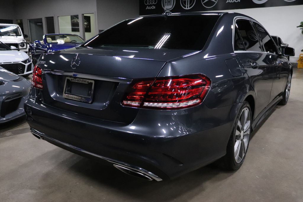 2016 Mercedes-Benz E-Class Image 5