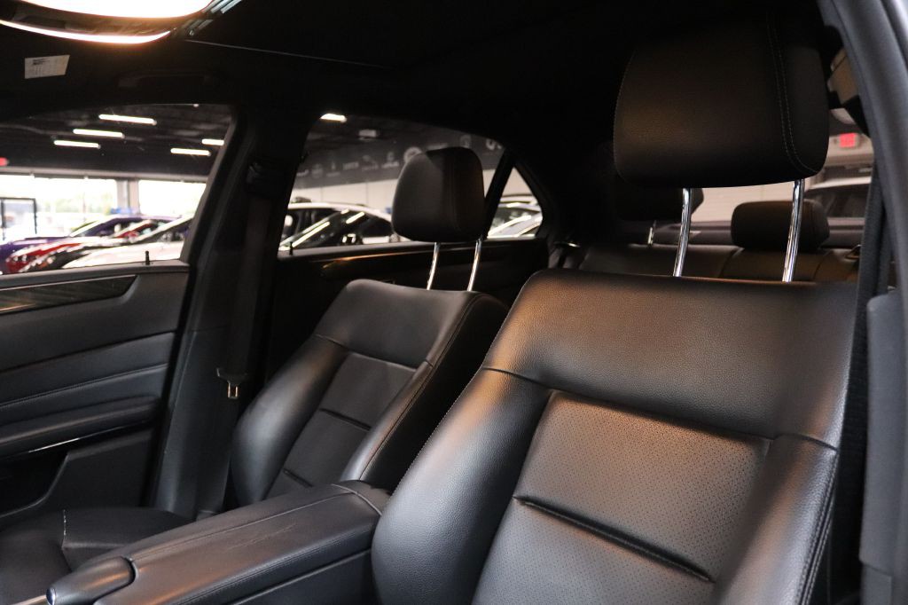 2016 Mercedes-Benz E-Class Image 11