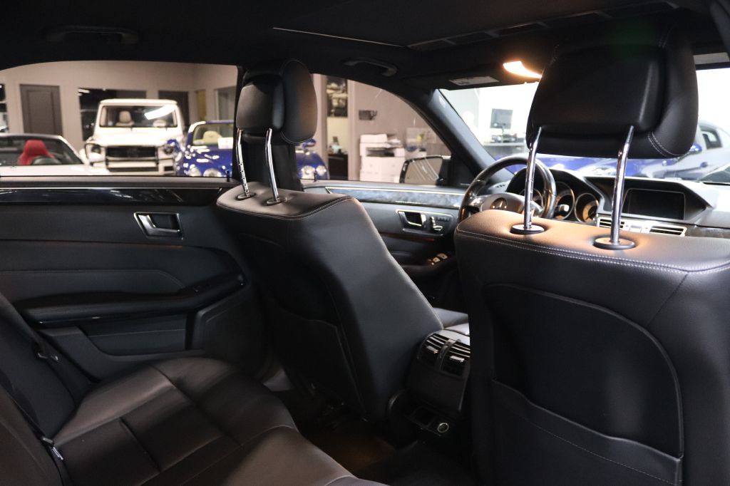 2016 Mercedes-Benz E-Class Image 23