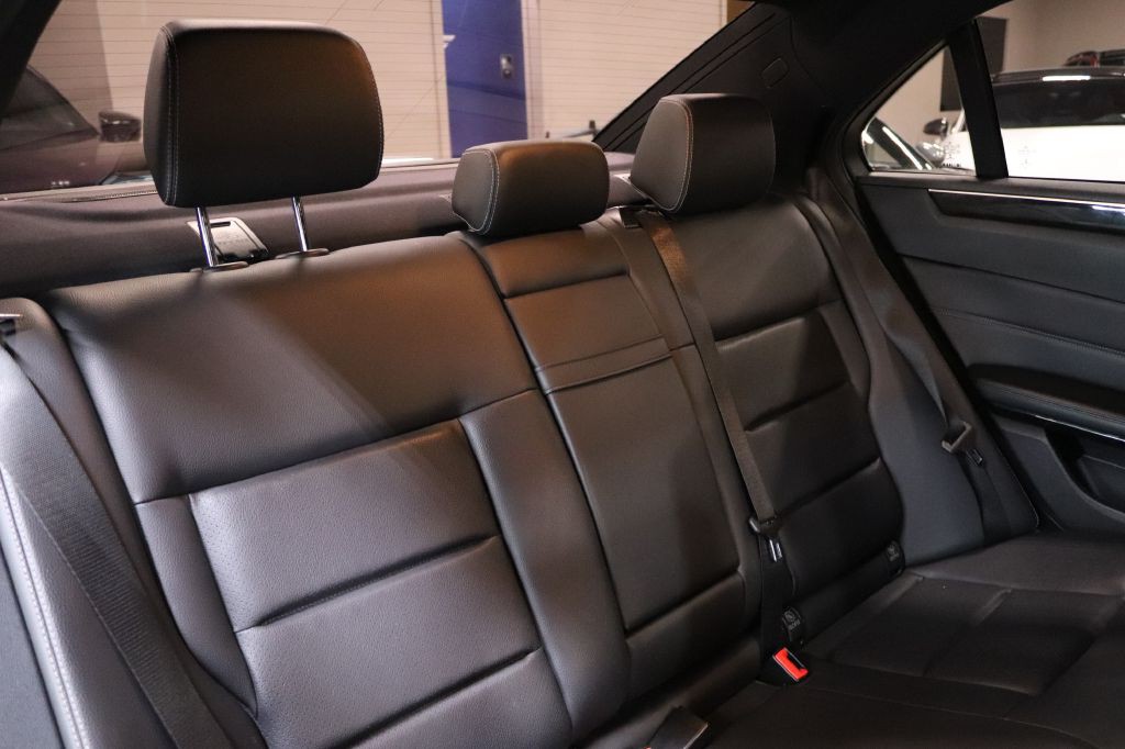 2016 Mercedes-Benz E-Class Image 24