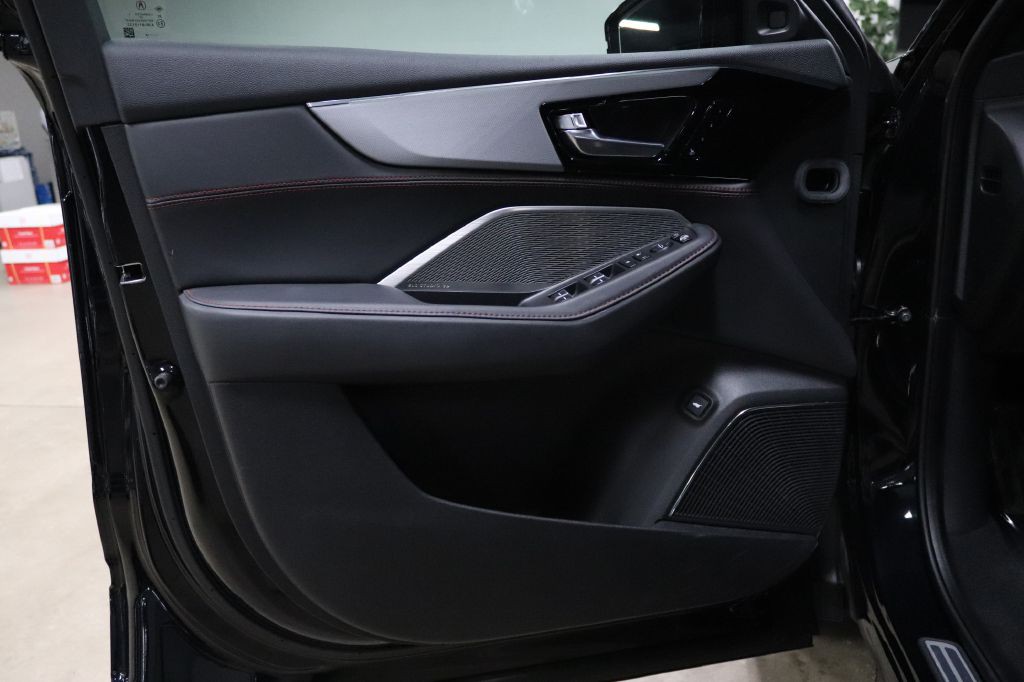 2024 Acura MDX Image 9