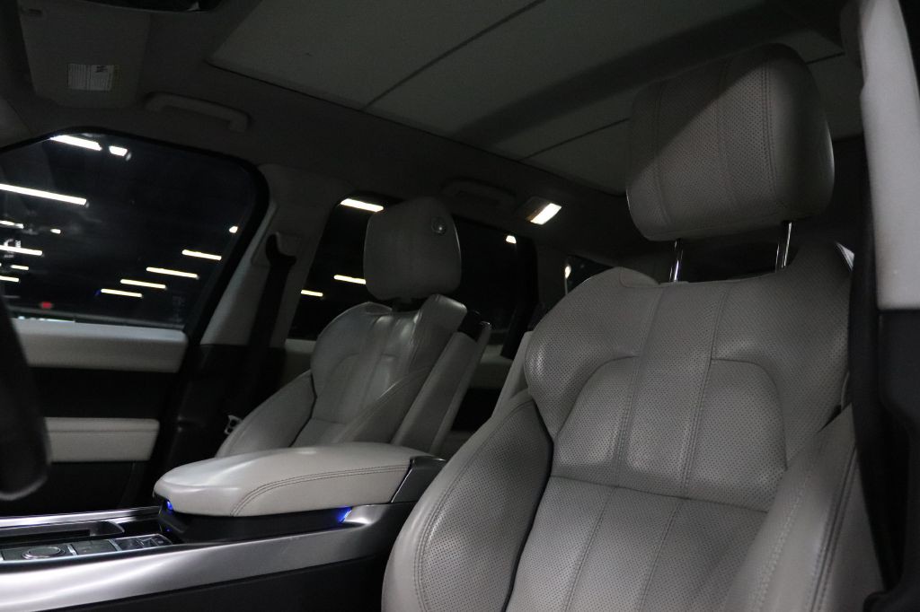 2016 Land Rover Range Rover Sport Image 11