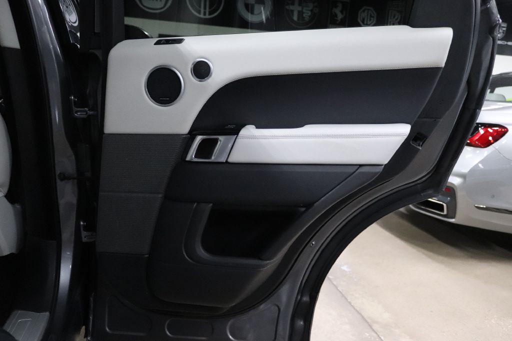 2016 Land Rover Range Rover Sport Image 24