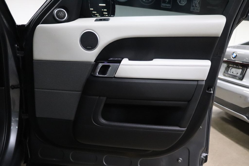 2016 Land Rover Range Rover Sport Image 27