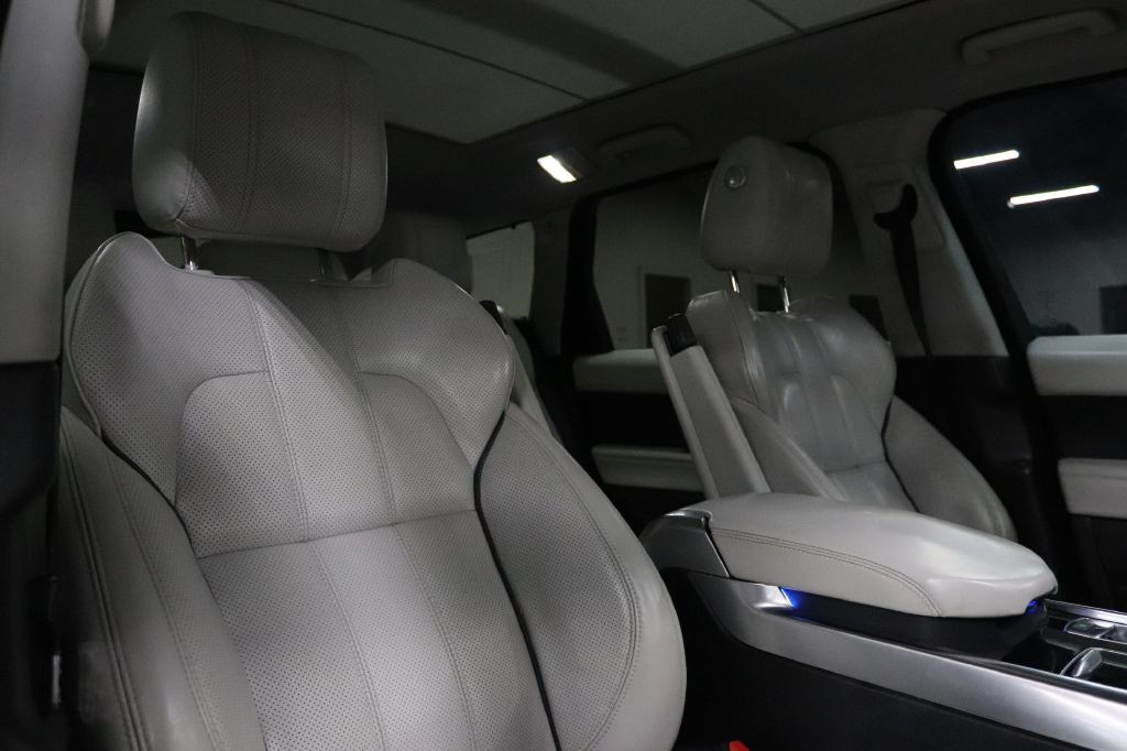 2016 Land Rover Range Rover Sport Image 29