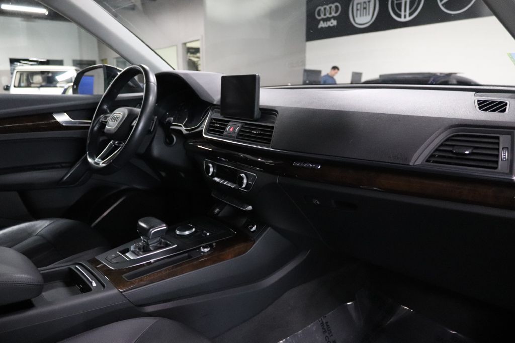 2019 Audi Q5 Image 30