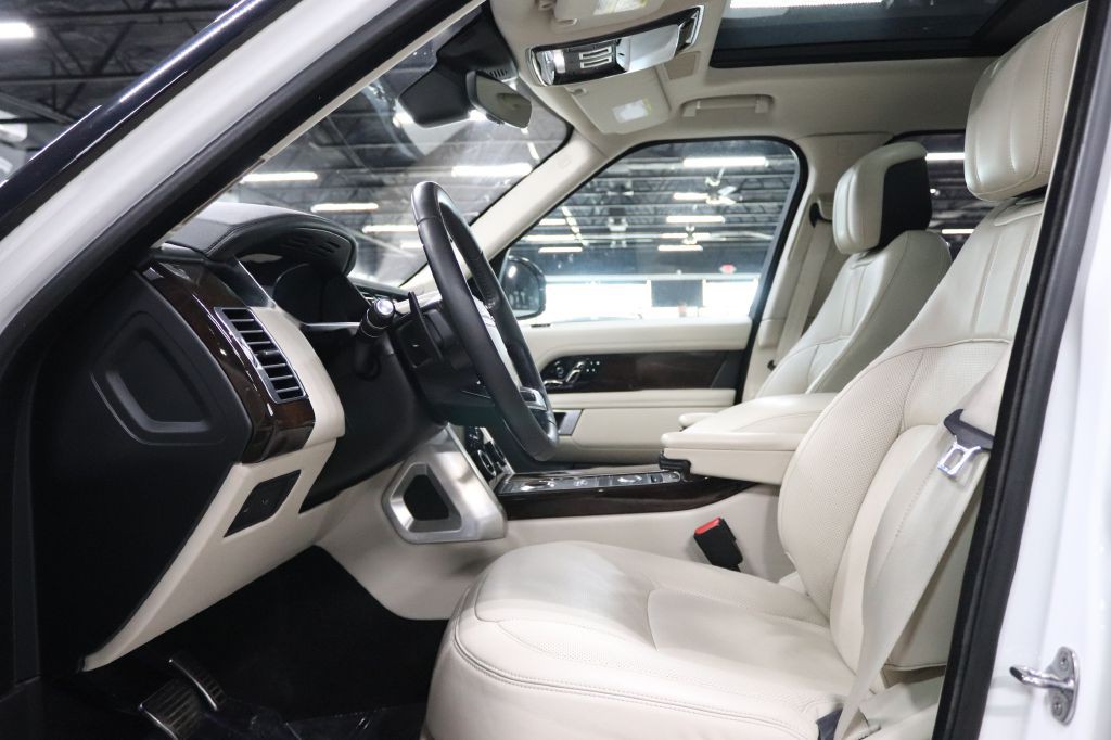 2021 Land Rover Range Rover Image 10