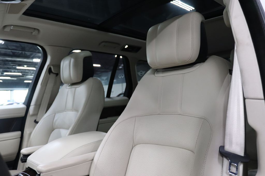 2021 Land Rover Range Rover Image 11