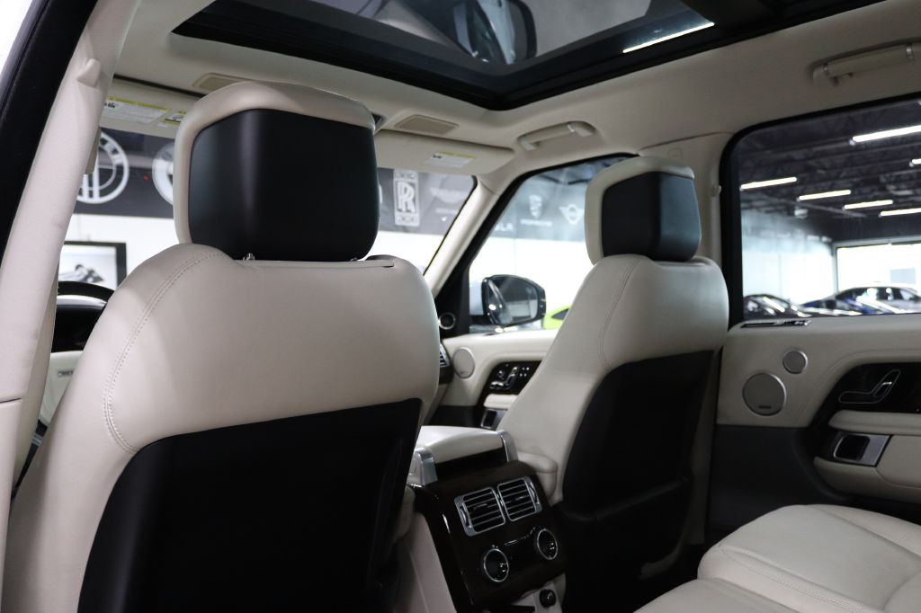 2021 Land Rover Range Rover Image 16