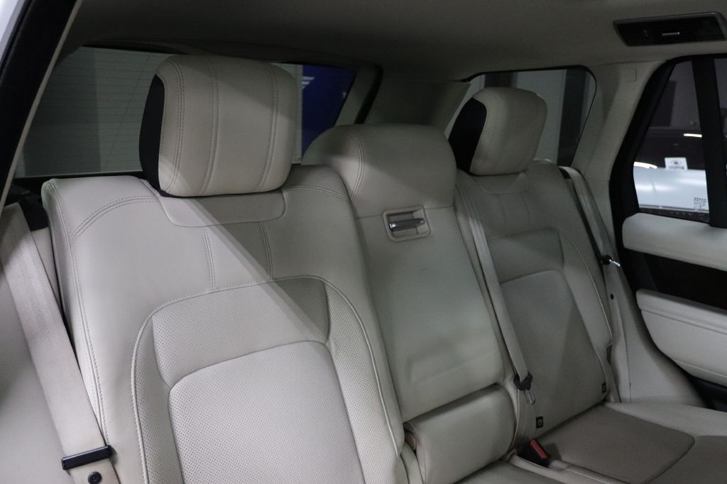 2021 Land Rover Range Rover Image 20
