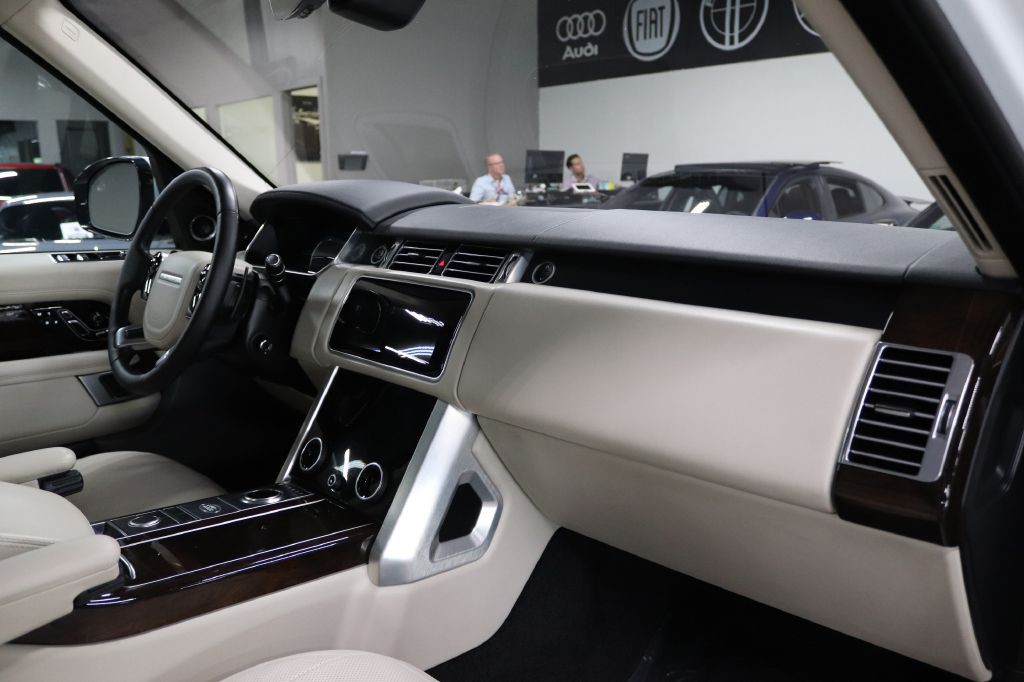 2021 Land Rover Range Rover Image 25