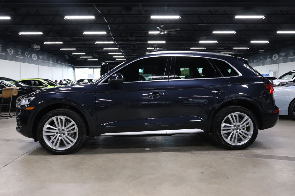 2020 Audi Q5 Image 2