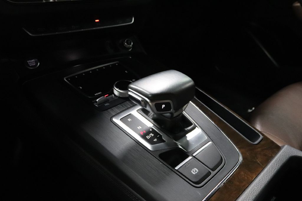 2020 Audi Q5 Image 18